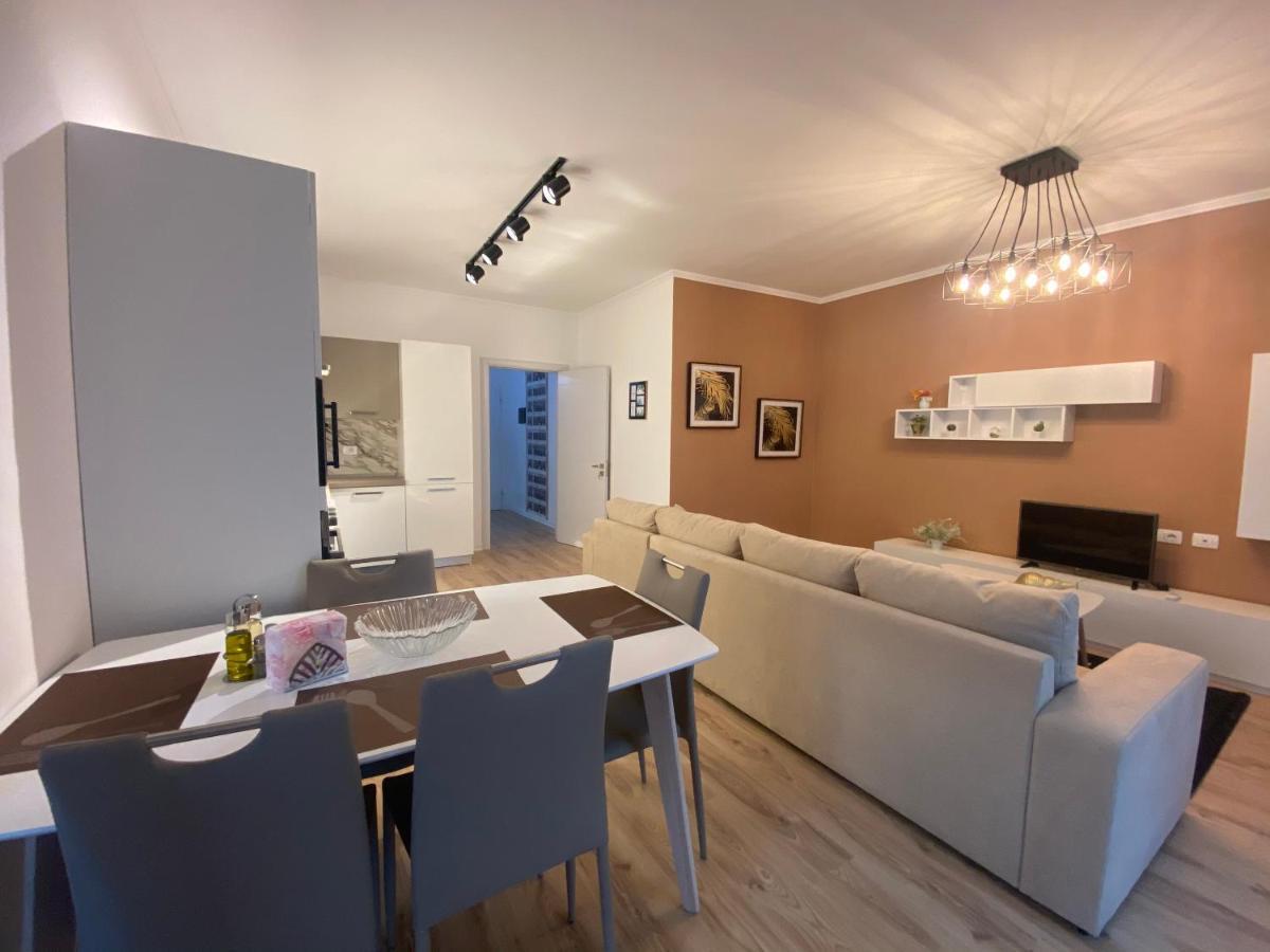 City Center& Sea View Apartment Durrës Kültér fotó