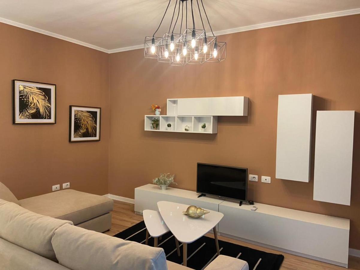 City Center& Sea View Apartment Durrës Kültér fotó