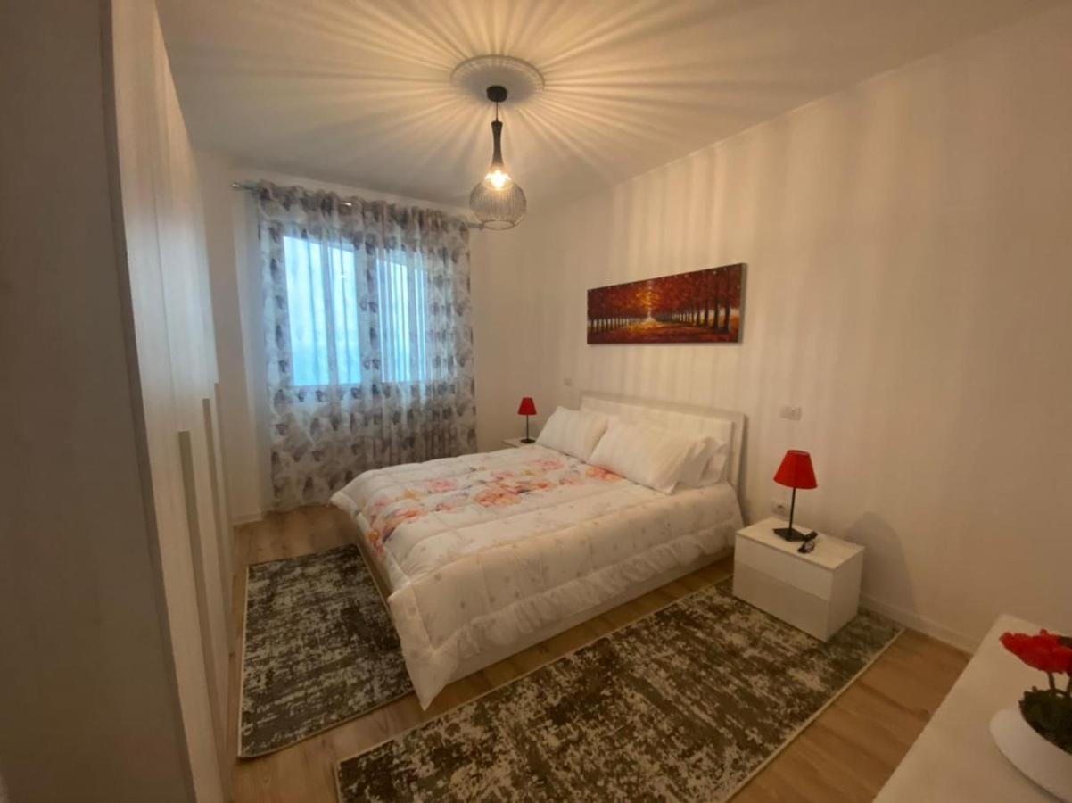 City Center& Sea View Apartment Durrës Kültér fotó
